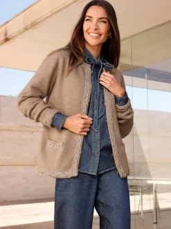 Veste en tricot torsade tendance