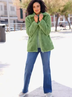 Veste imitation fourrure avec col à revers et poches
