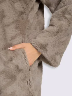 Veste imitation fourrure joli motif structuré