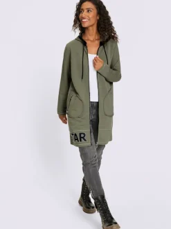 Veste légère avec capuche sportive et poches zippées
