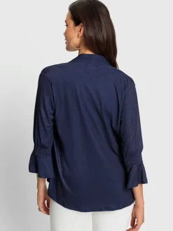 Veste légère avec manches volantes et empiècements smockés