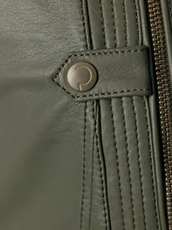 Vestes avec capuche amovible en cuir d'agneau nappa