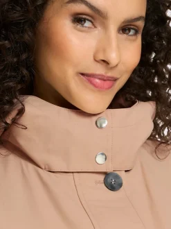 Veste style trench-coat avec capuche et poches boutons
