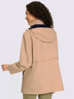 Veste style trench-coat avec capuche et poches boutons